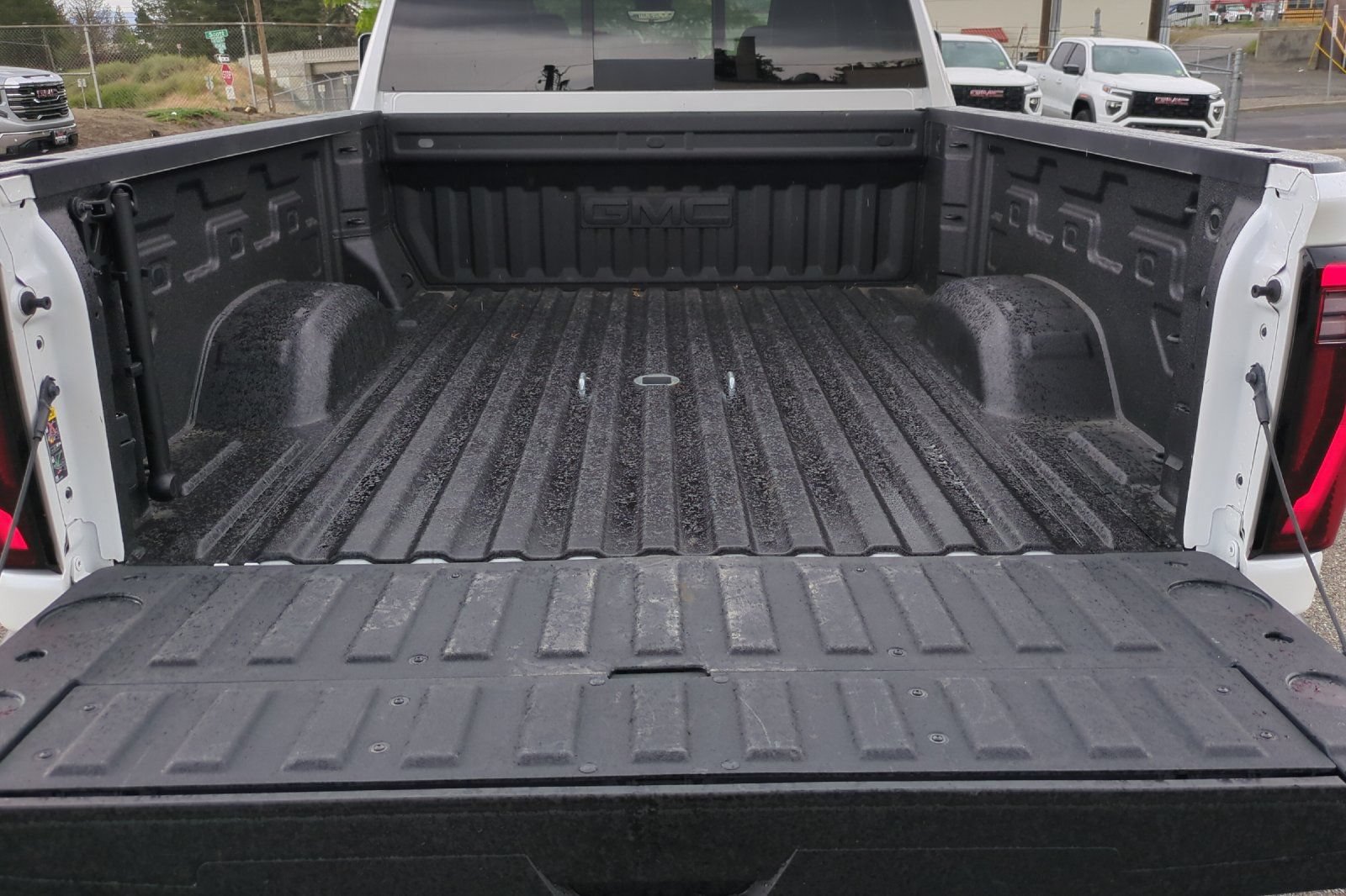 Used 2025 GMC Sierra 2500 Denali Ultimate AWD/4WD image 16