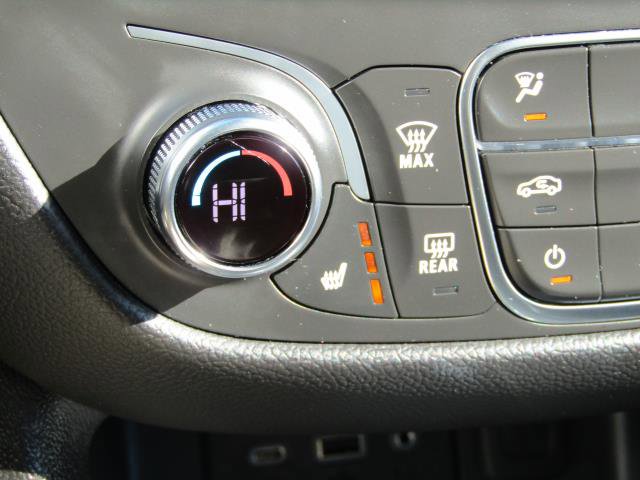 Used 2023 Chevrolet Equinox LT w/ Driver Convenience Package image 21