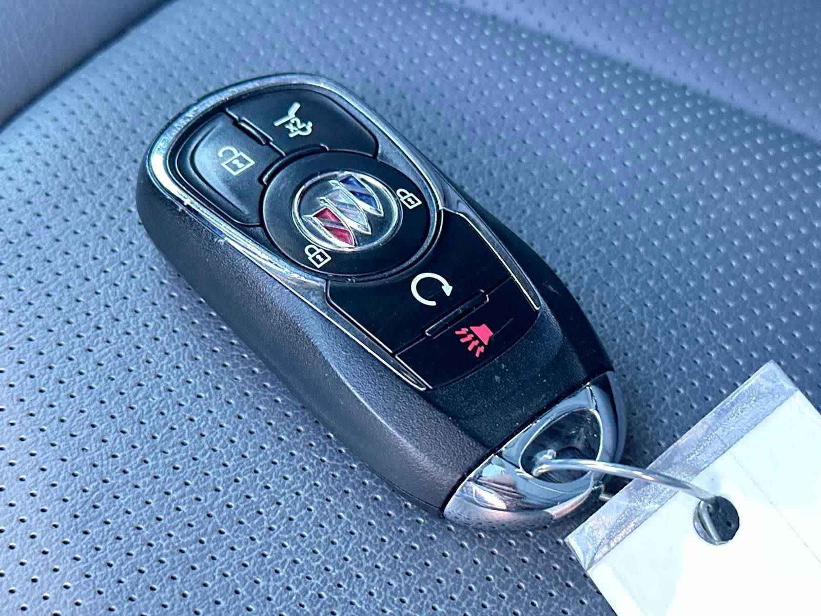 Used 2024 Buick Enclave Essence image 30