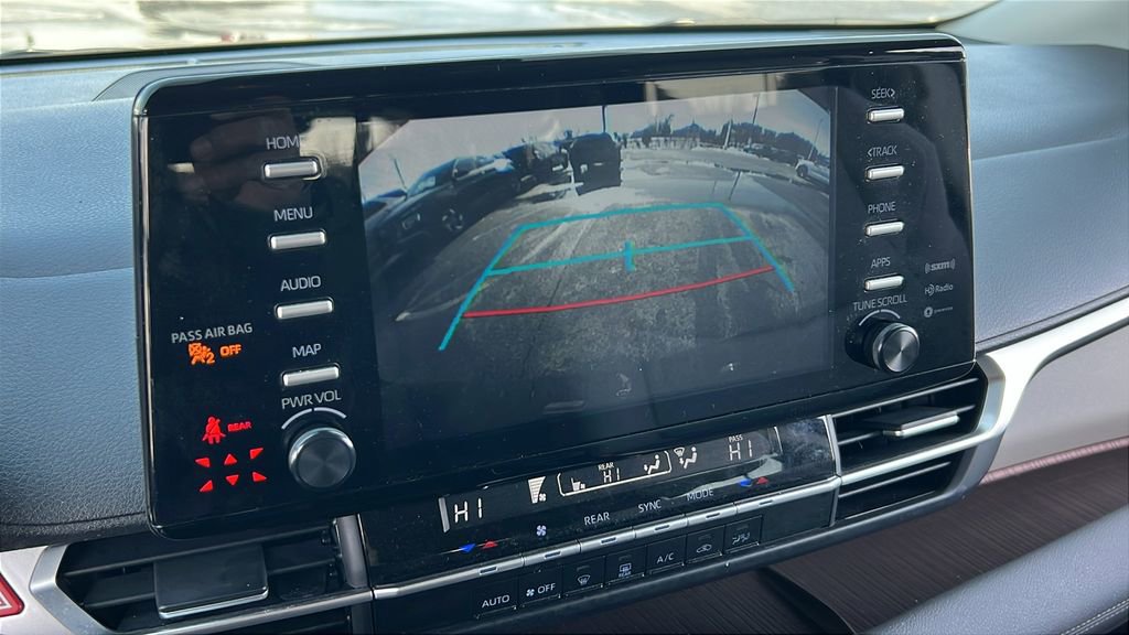 Used 2024 Toyota Sienna LE image 20