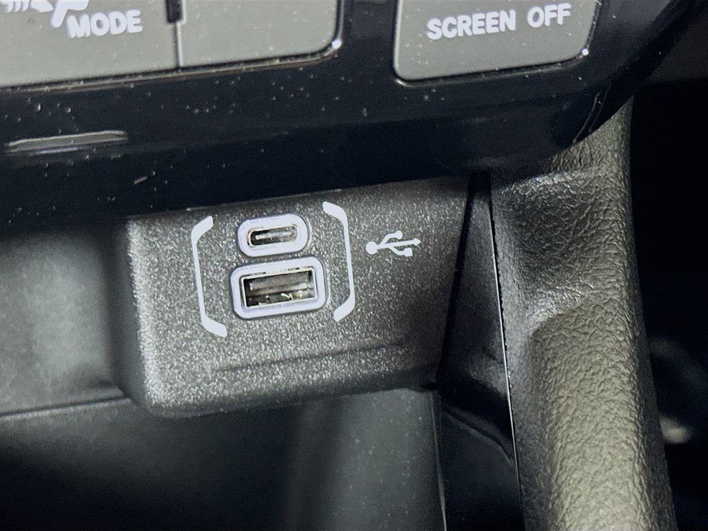 Used 2026 Jeep Compass Latitude image 30