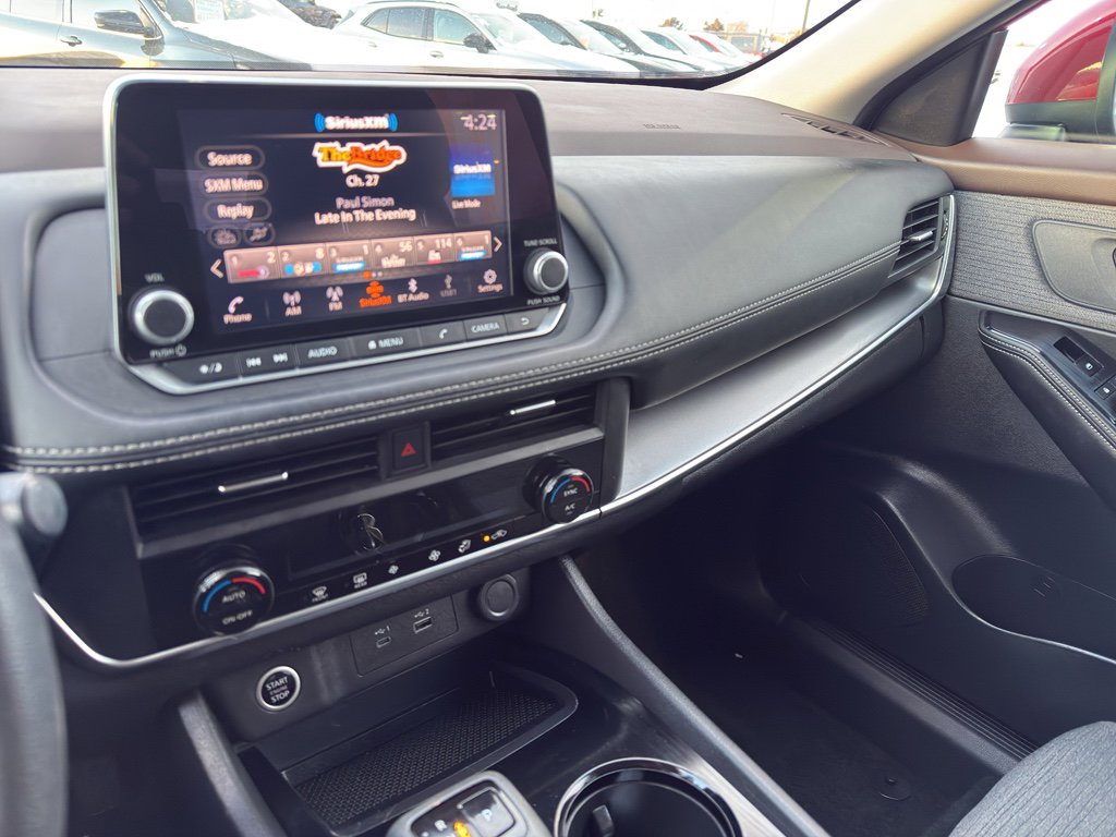 Certified 2023 Nissan Rogue SV image 35