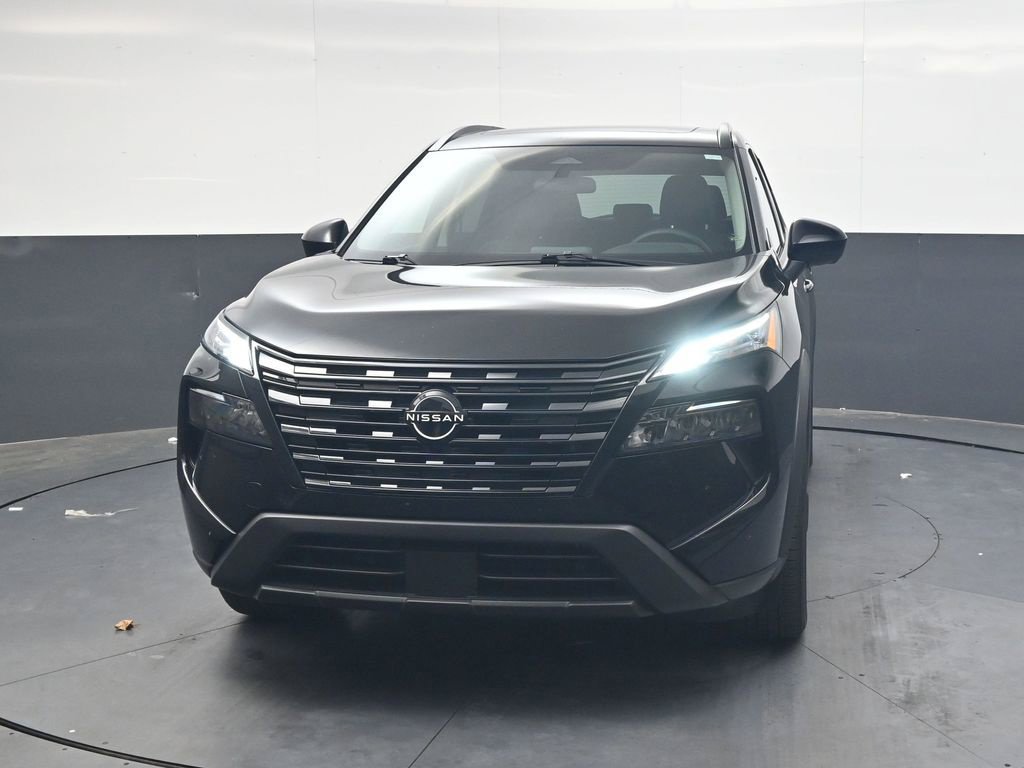 Certified 2026 Nissan Rogue Dark Armor FWD image 12