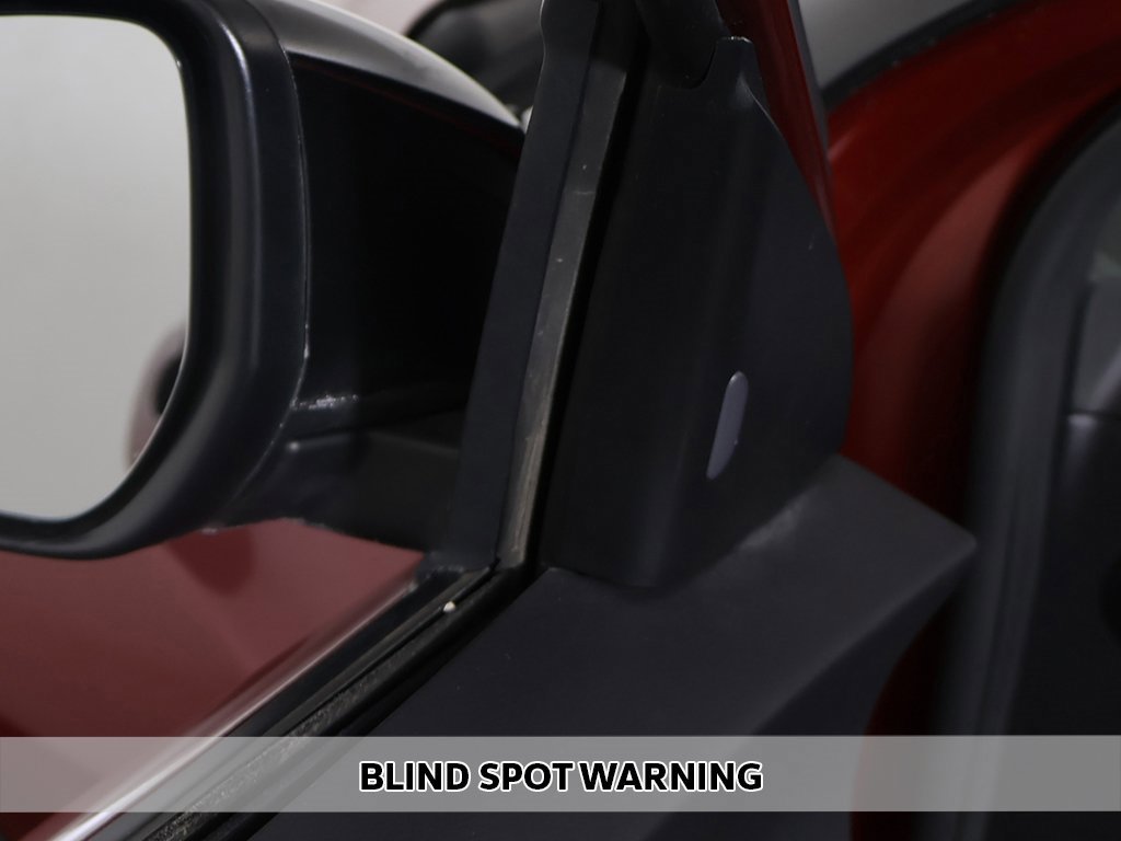 Used 2023 Nissan Kicks SR w/ SR Premium Package image 5