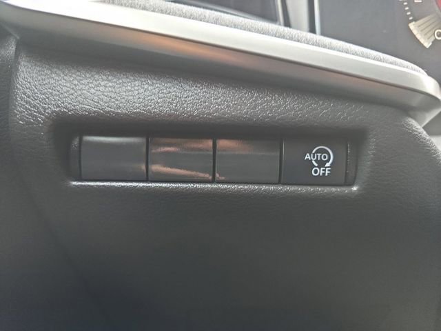 New 2026 Nissan Kicks SV image 10