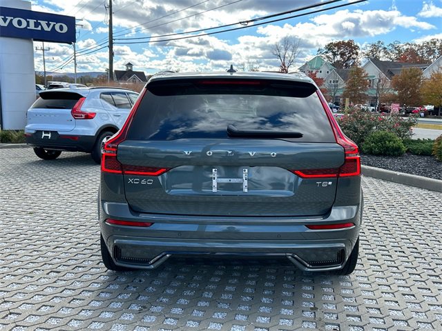 New 2026 Volvo XC60 T8 Ultra image 3