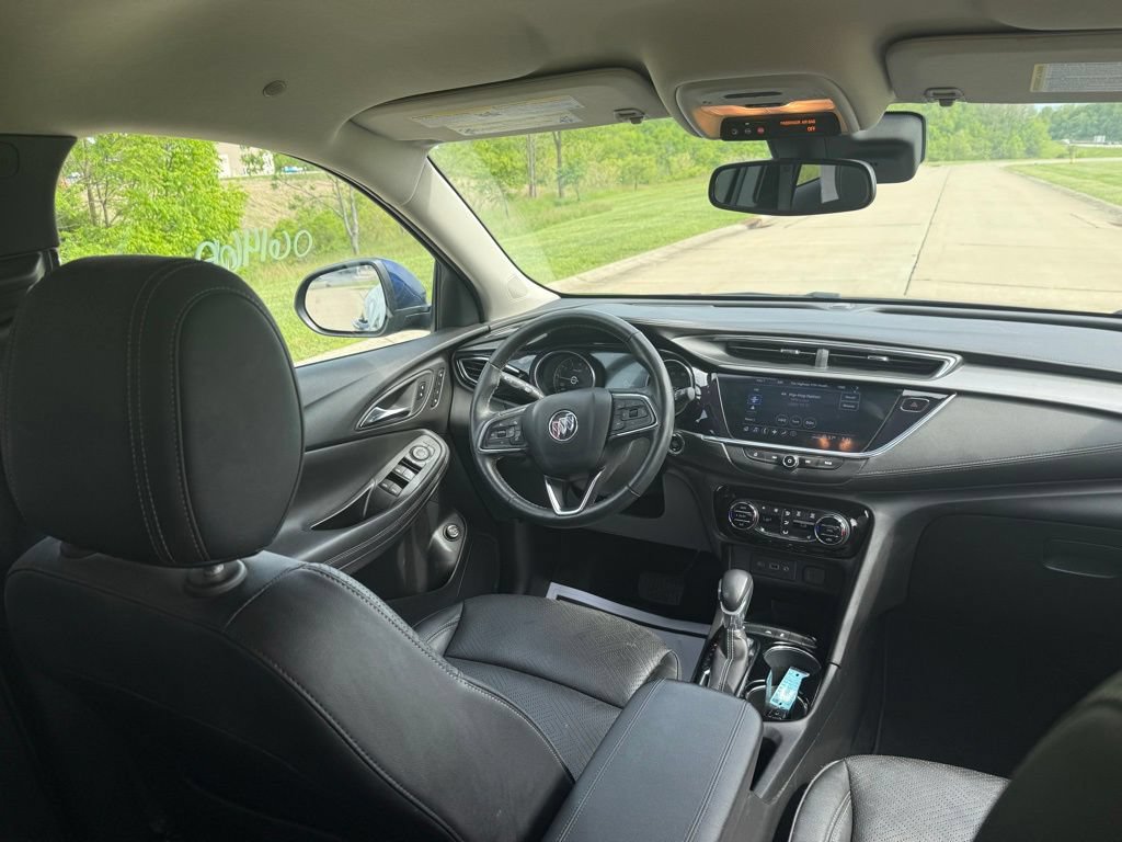Used 2023 Buick Encore GX Essence FWD image 18