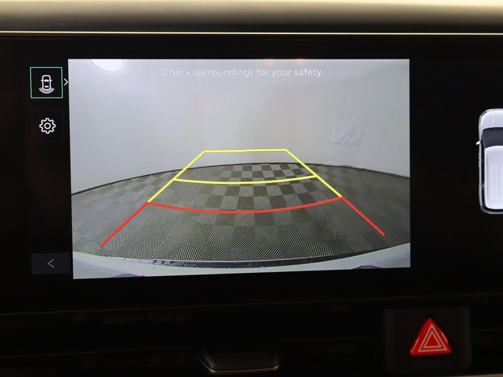 Used 2025 Kia Carnival EX image 44