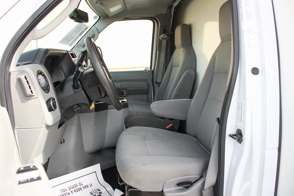 Used 2023 Ford E-450 and Econoline 450 Super Duty w/ Power Windows & Locks Group RWD image 21