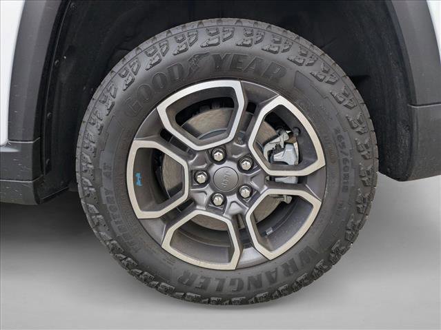 Used 2022 Jeep Grand Cherokee Trailhawk w/ Advanced Protech Group II image 24