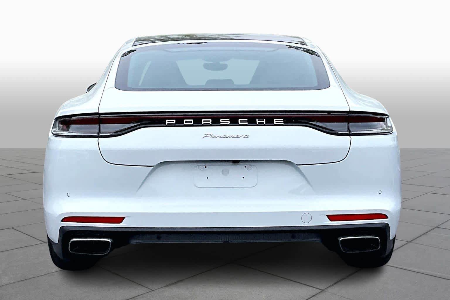 Used 2023 Porsche Panamera image 5
