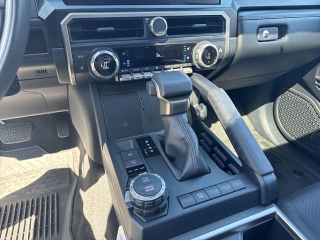 Used 2025 Toyota 4Runner Limited AWD/4WD image 35