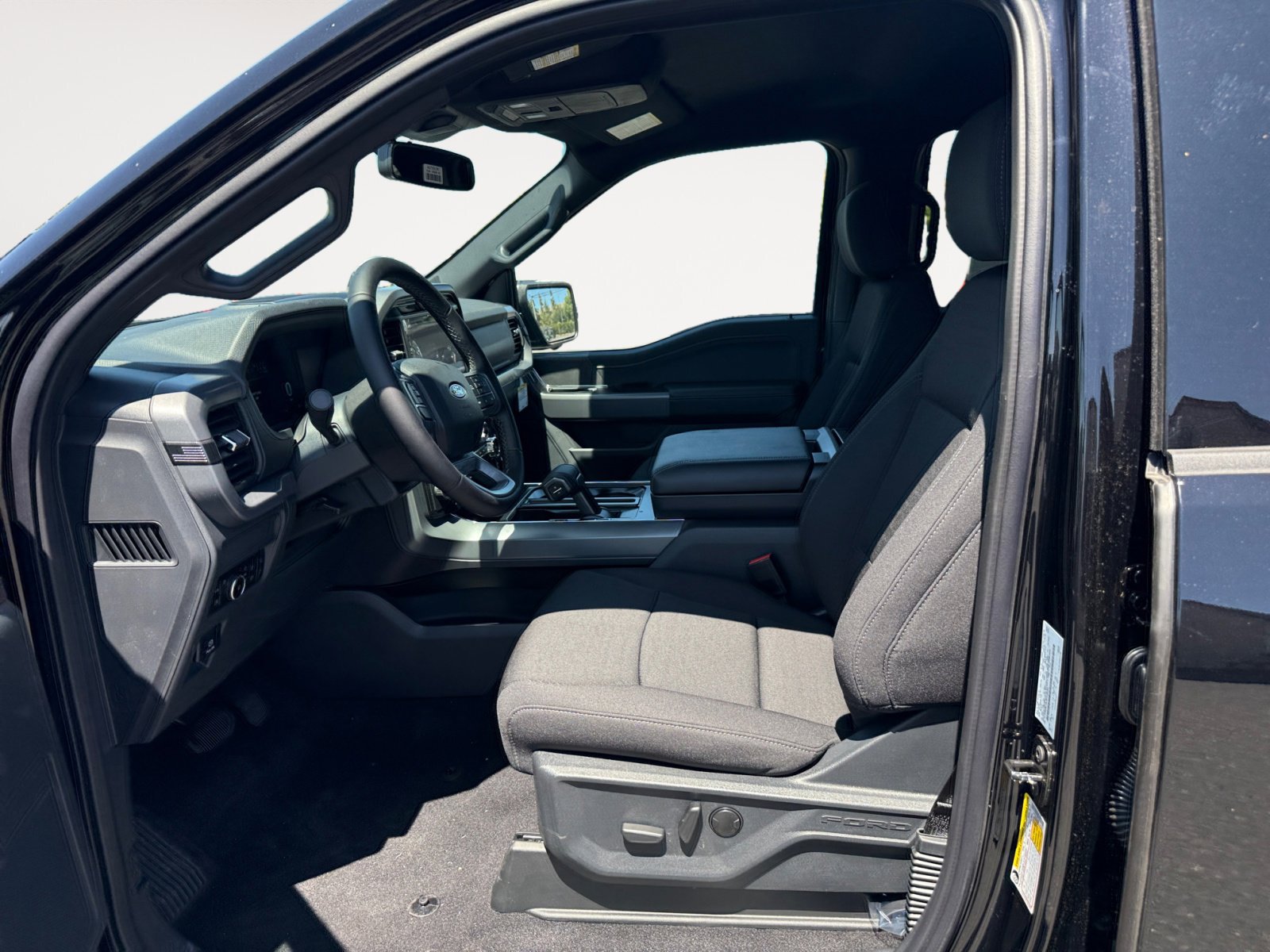 New 2025 Ford F150 XLT w/ Equipment Group 302A MID image 10