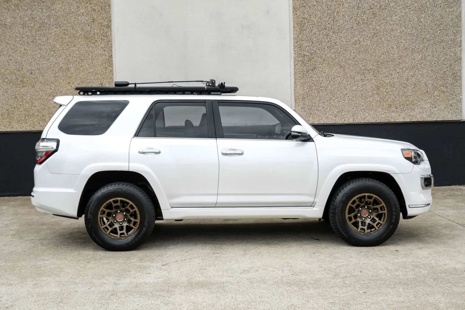 Used 2015 Toyota 4Runner Limited AWD/4WD image 7