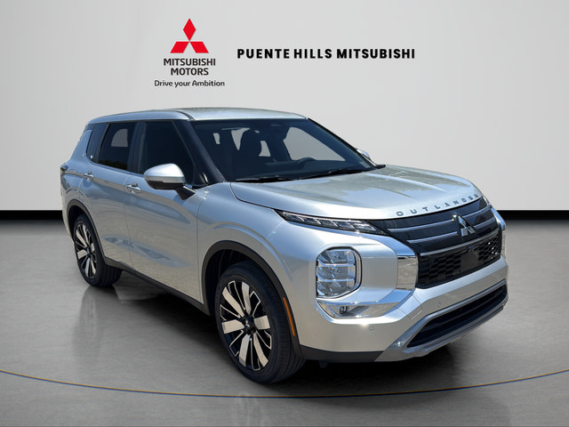 New 2026 Mitsubishi Outlander SE FWD image 3