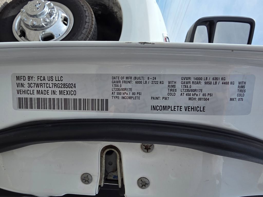 Used 2024 RAM 3500 SLT w/ Quick Order Package 2YG SLT AWD/4WD image 31