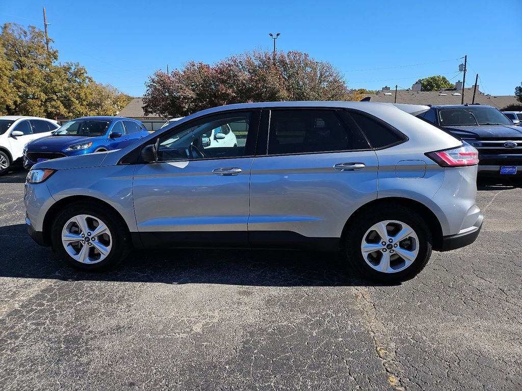 Used 2022 Ford Edge SE image 6