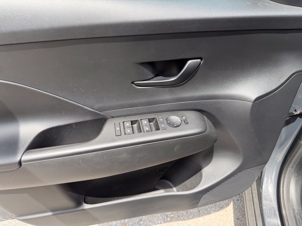 Used 2024 Hyundai Kona SEL FWD image 21