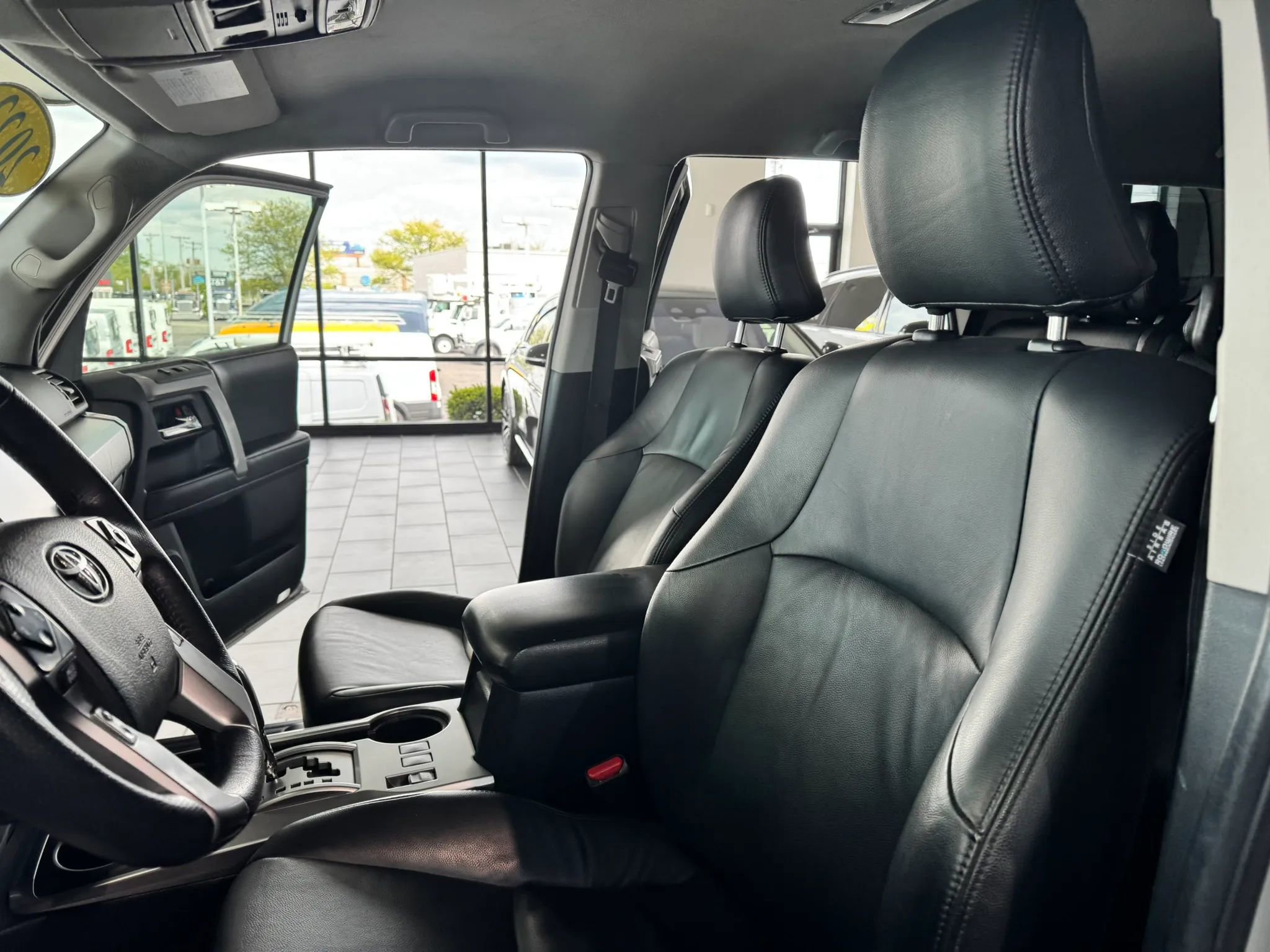 Used 2022 Toyota 4Runner SR5 RWD image 10
