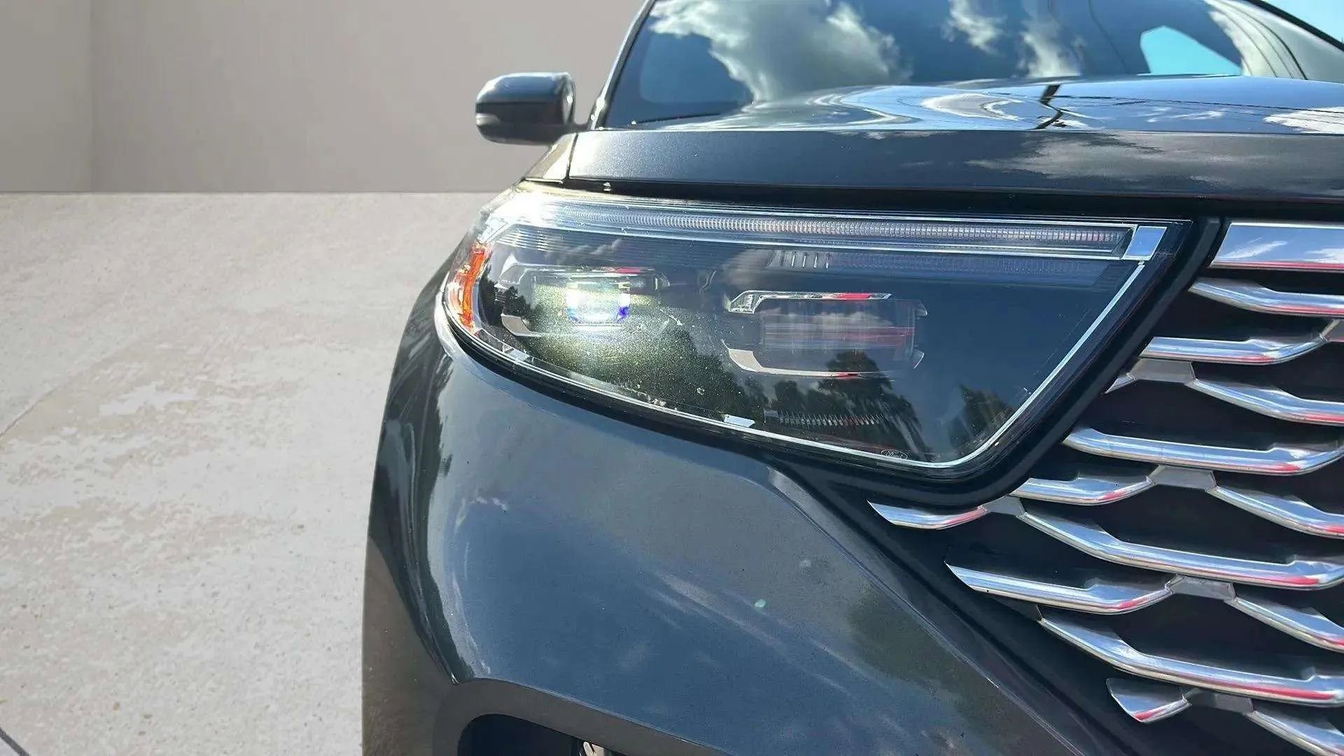 Used 2020 Ford Explorer Platinum w/ Premium Technology Package image 9