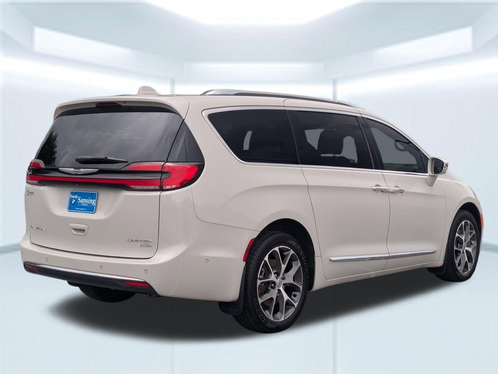 Used 2021 Chrysler Pacifica Limited w/ Premium & Safety Sphere Group AWD/4WD image 5