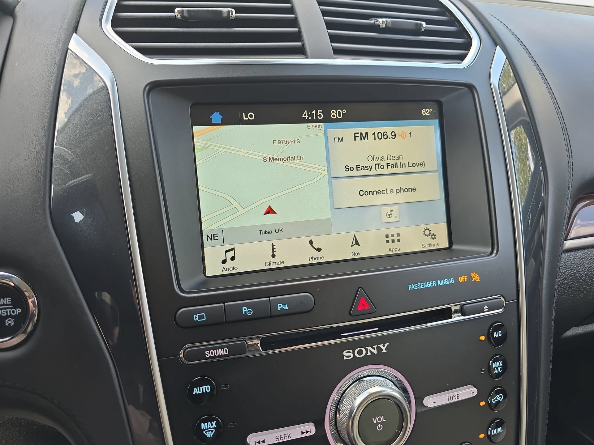 Used 2018 Ford Explorer Platinum AWD/4WD image 21