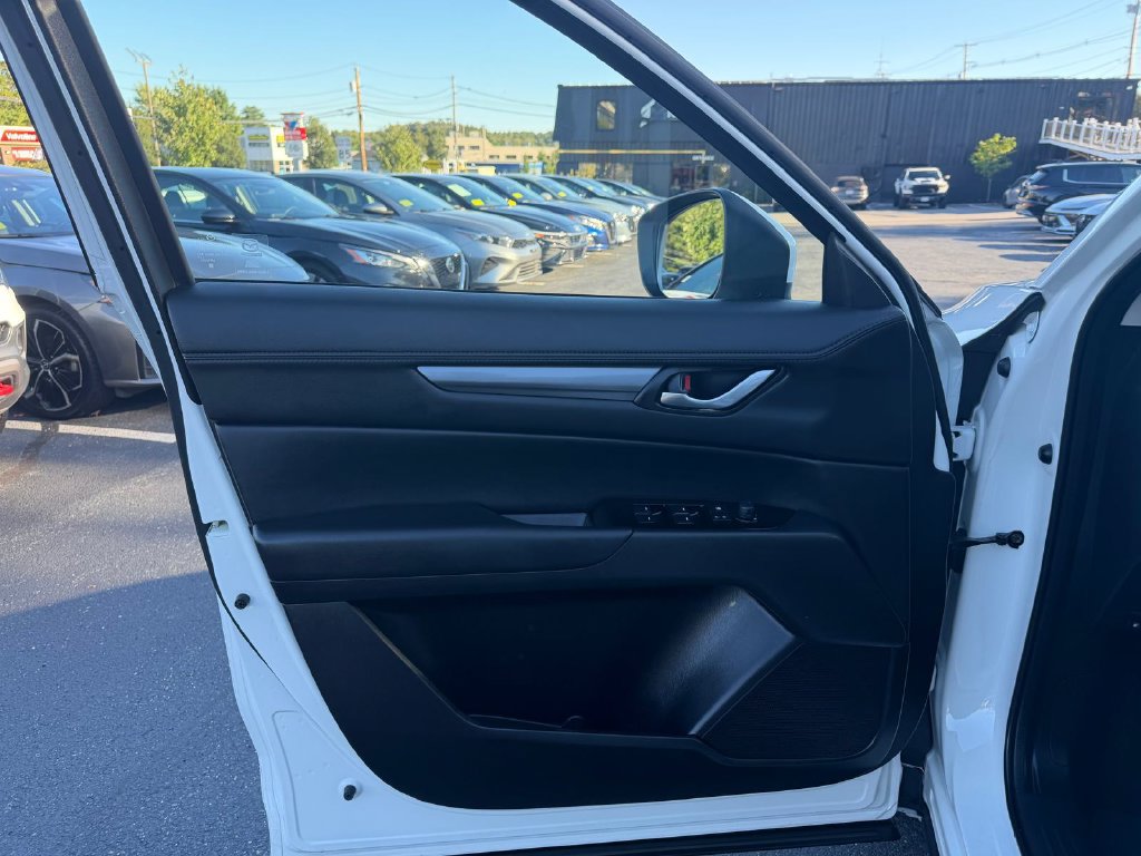 Used 2025 MAZDA CX-5 AWD 2.5 S w/ Preferred Package image 11