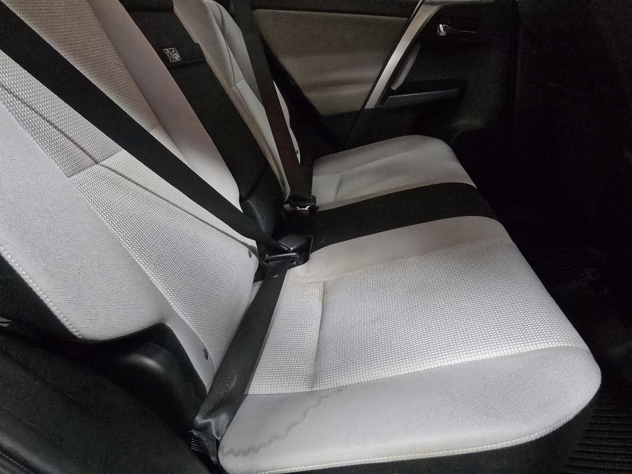 Used 2018 Toyota RAV4 XLE image 20