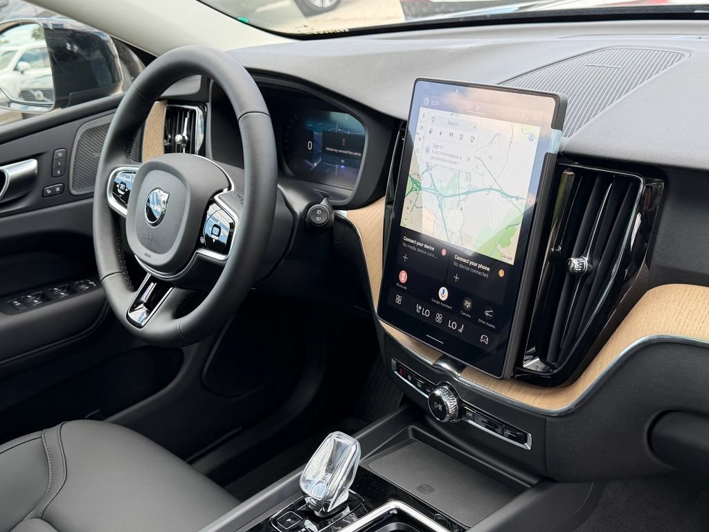 New 2026 Volvo XC60 T8 Plus w/ Protection Package Premier AWD/4WD image 7