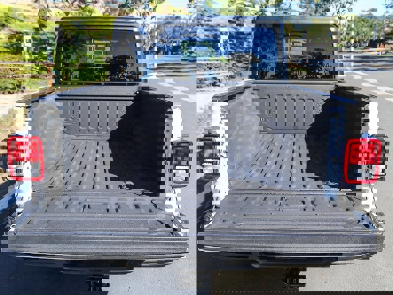 Used 2023 Jeep Gladiator Willys image 19