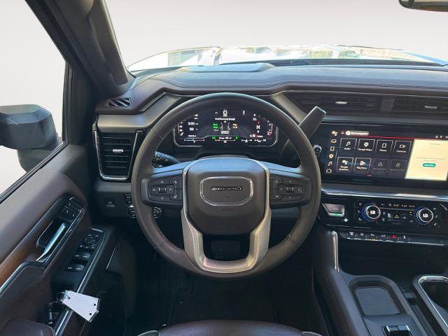Used 2024 GMC Sierra 3500 Denali w/ Denali Reserve Package AWD/4WD image 12