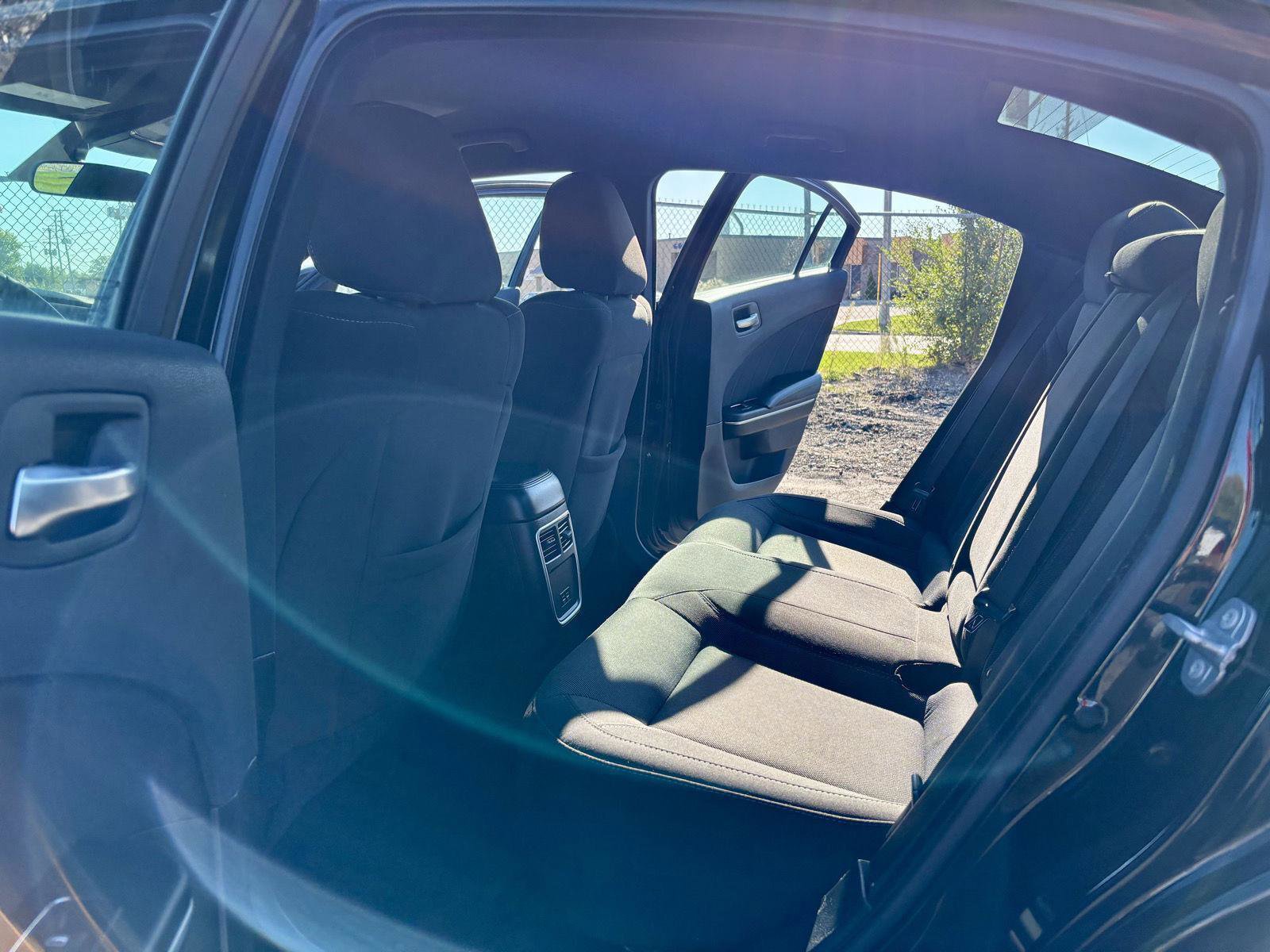 Used 2022 Dodge Charger SXT image 18