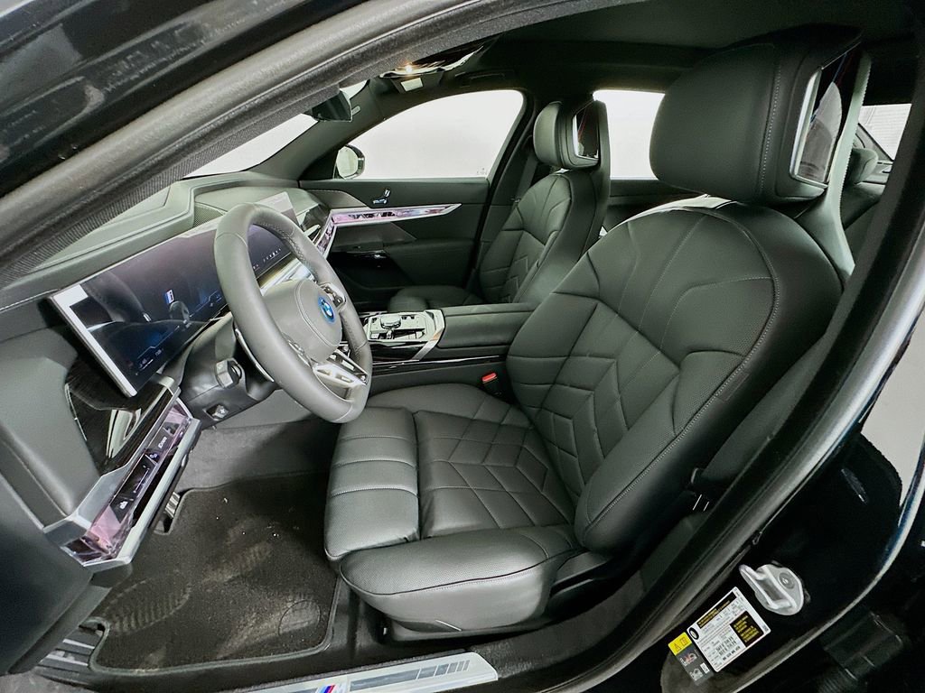 New 2026 BMW 750e xDrive w/ Executive Package image 16