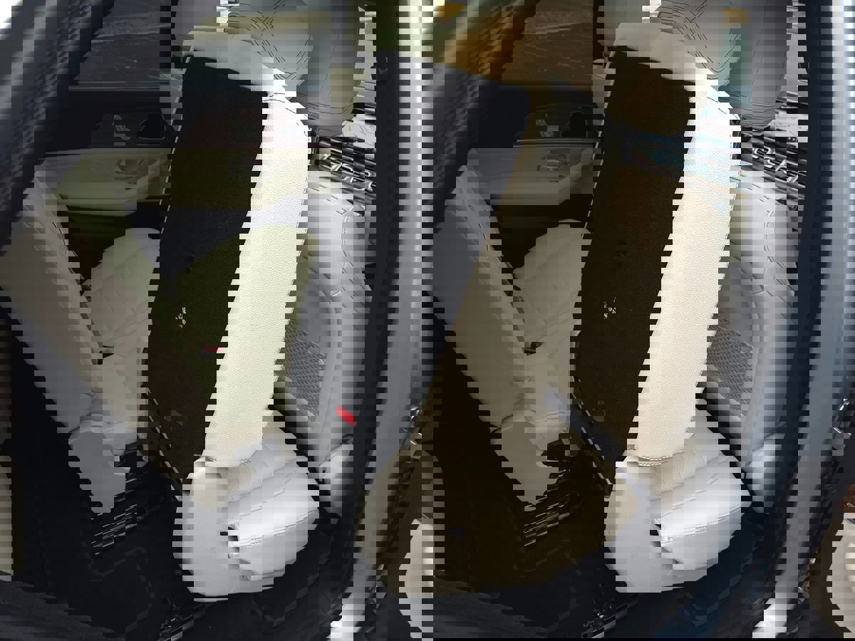 Used 2024 Mercedes-Benz GLE 350 4MATIC SUV image 21