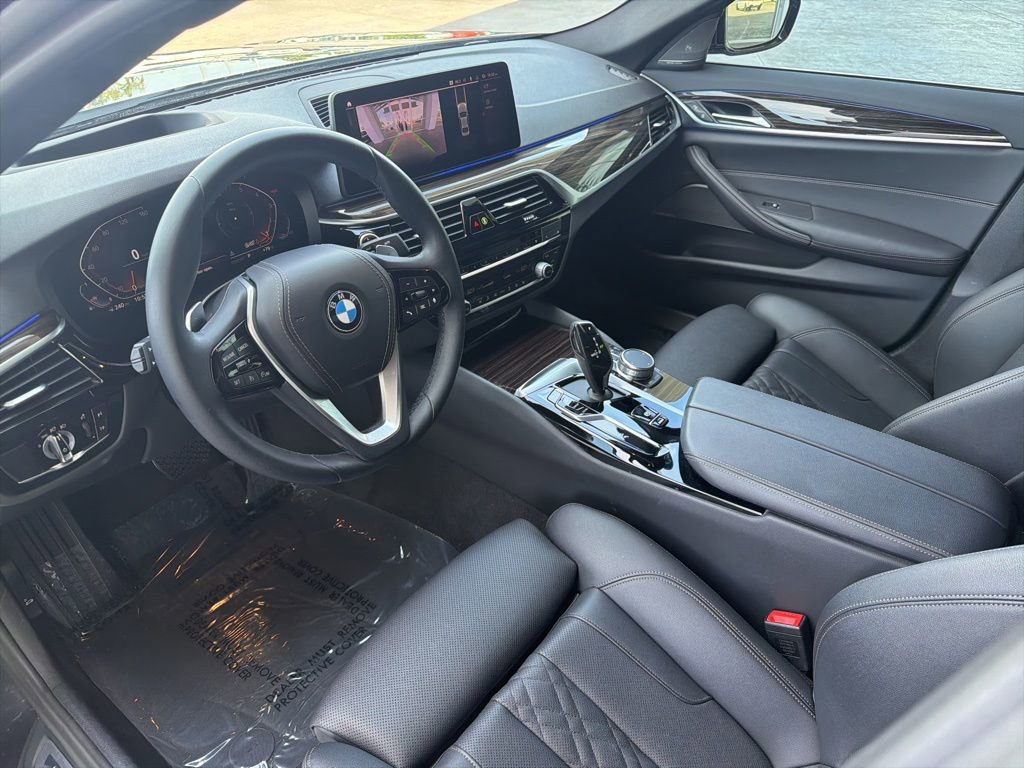 Used 2023 BMW 530i w/ Premium Package RWD image 9