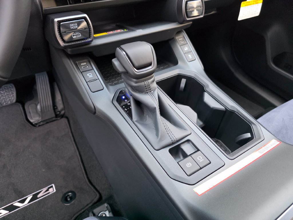 New 2026 Toyota RAV4 XSE AWD/4WD image 27