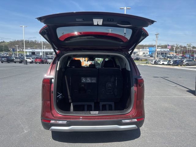 Certified 2024 Kia Carnival EX image 17