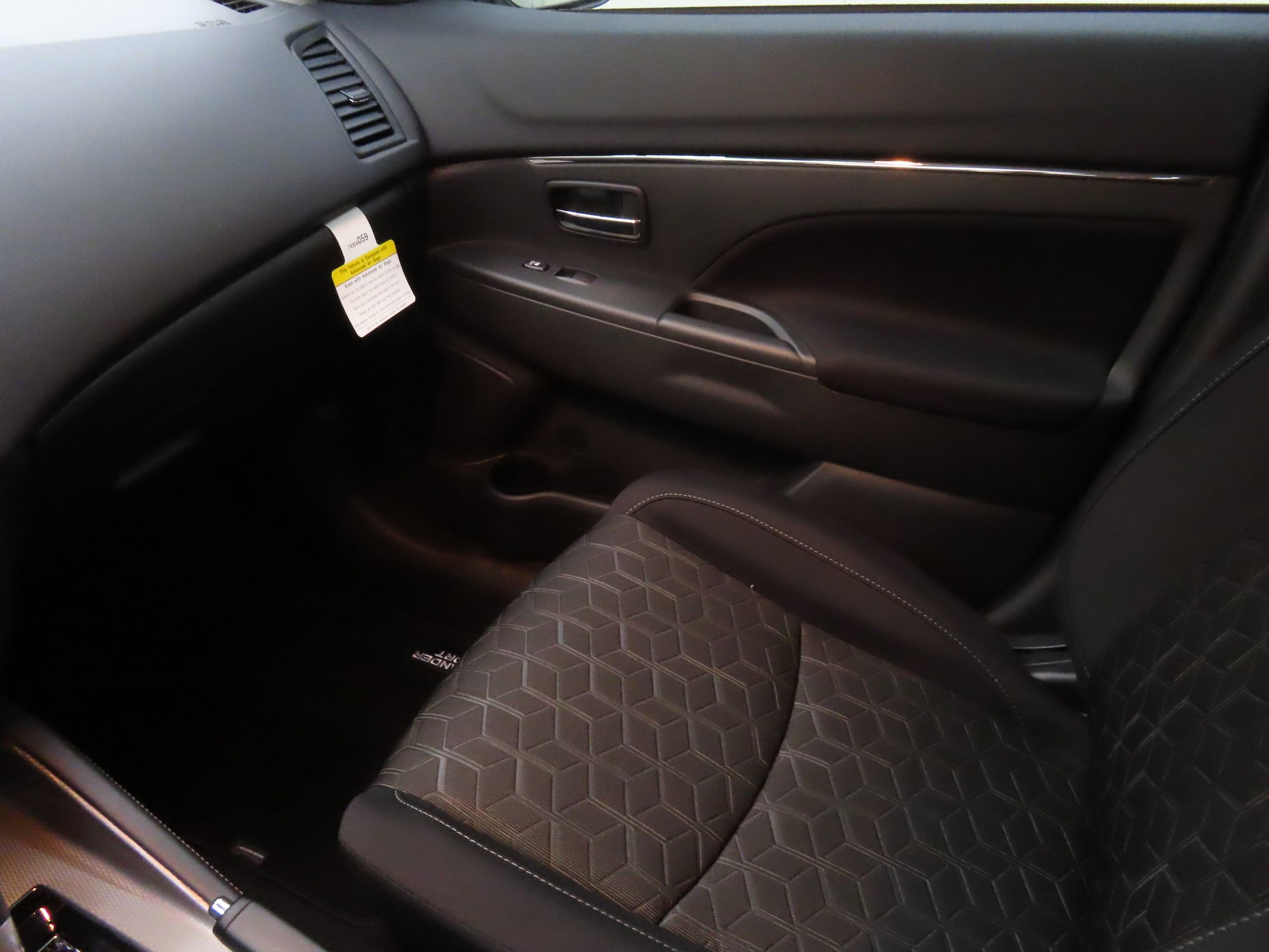 New 2025 Mitsubishi Outlander Sport ES image 18