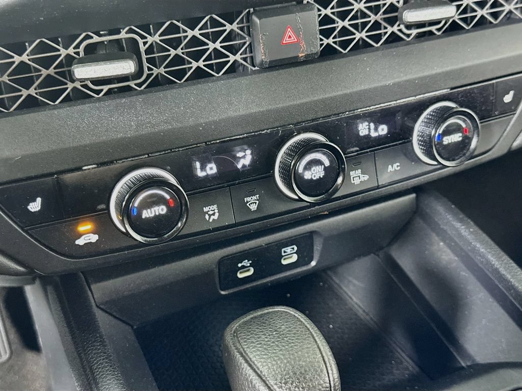Used 2025 Honda Accord SE image 25