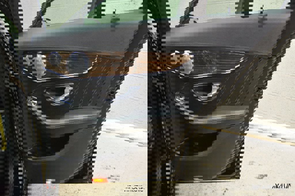 Used 2017 Mercedes-Benz C 63 AMG AMG C 63 Sedan image 10