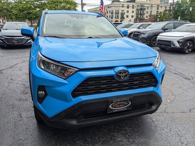 Used 2019 Toyota RAV4 XLE Premium w/ Cold Weather Package AWD/4WD image 7