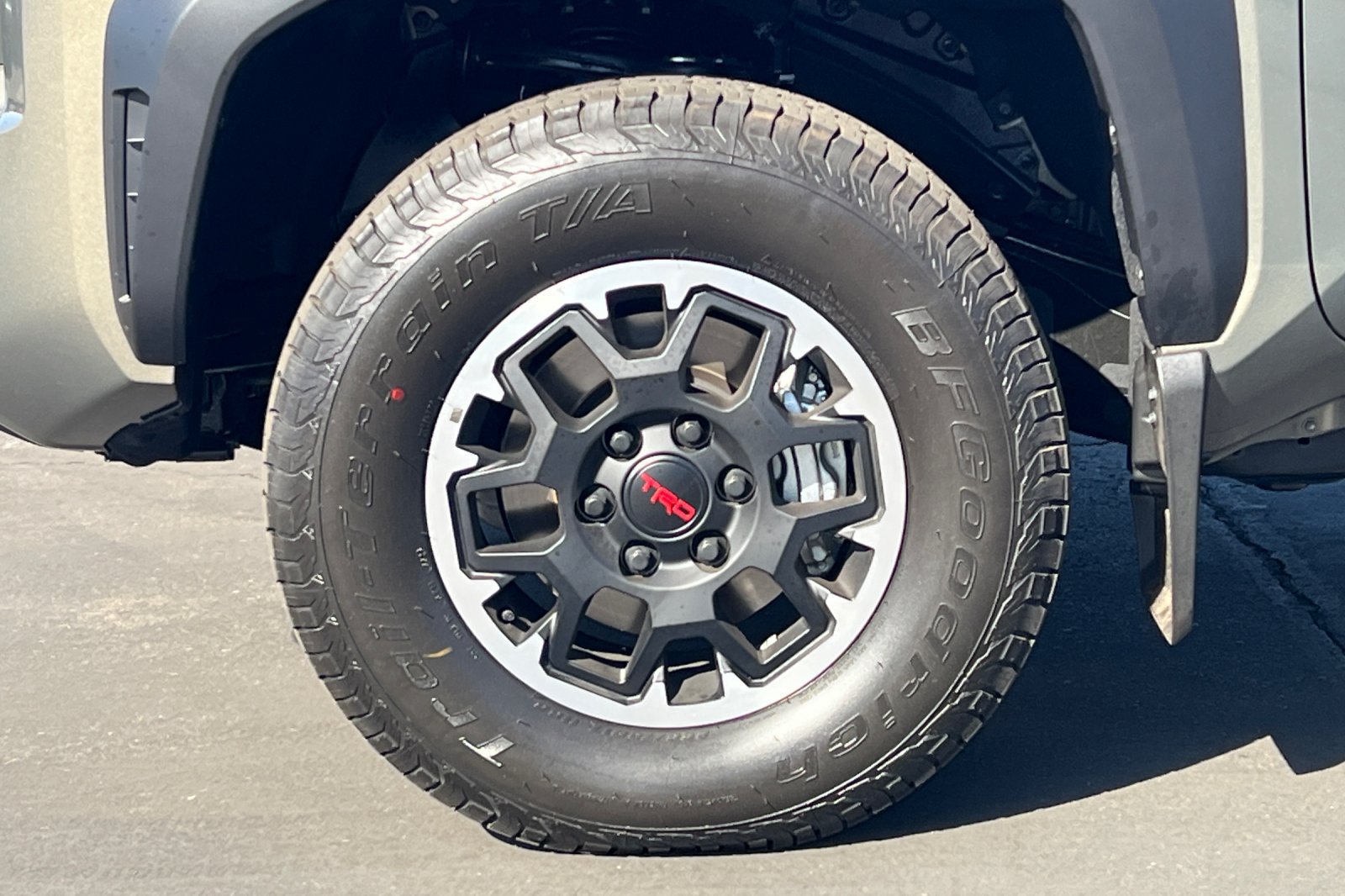 Certified 2026 Toyota Tacoma TRD Off-Road AWD/4WD image 25