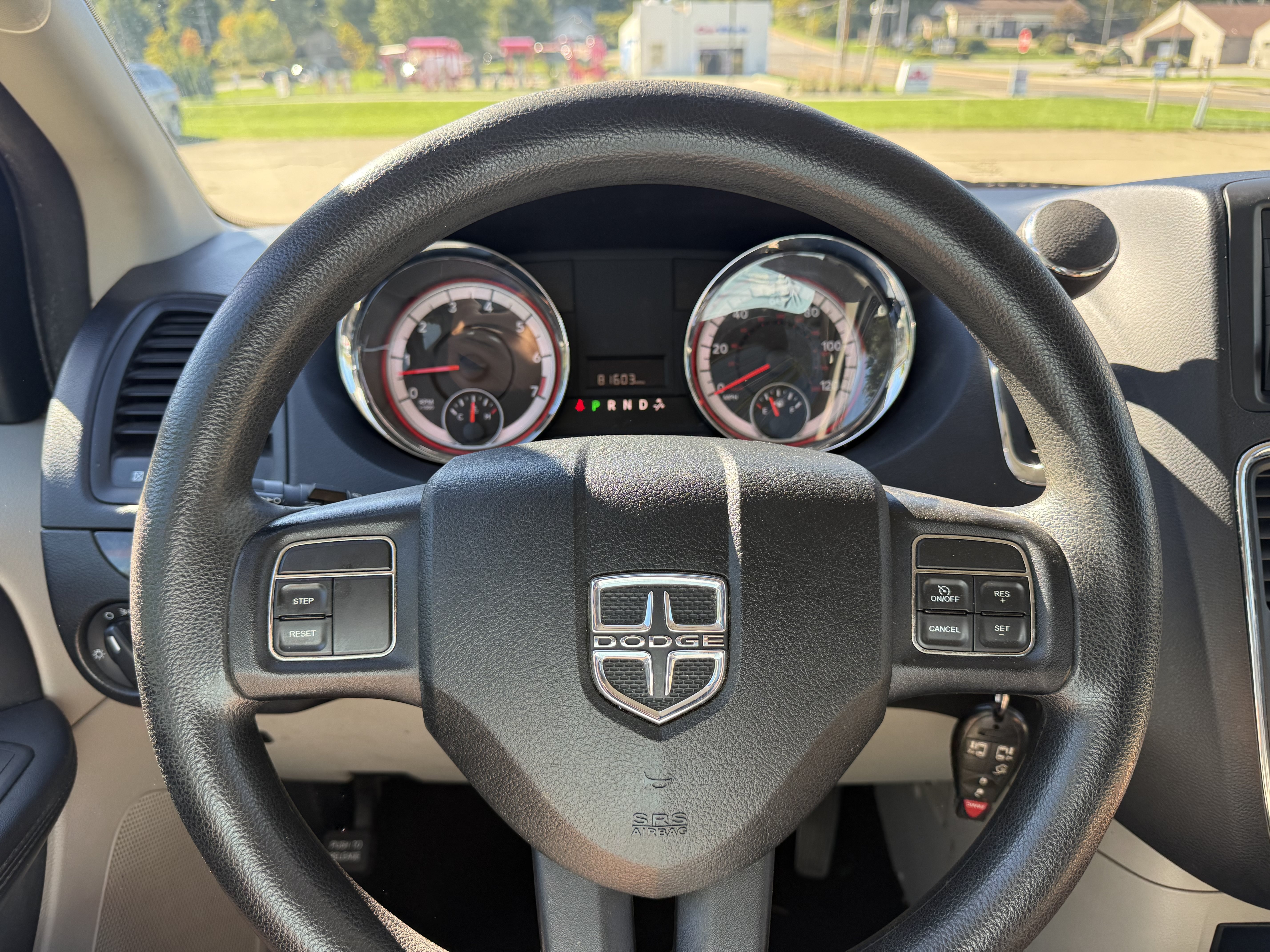 Used 2013 Dodge Grand Caravan SXT FWD image 12