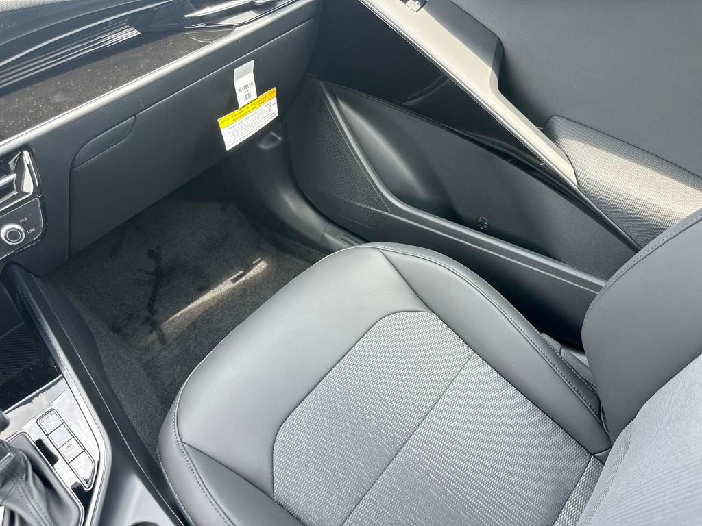 New 2025 Kia Niro EX Touring image 25