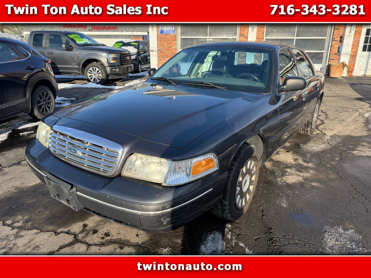 Used 2005 Ford Crown Victoria Police Interceptor RWD image 1