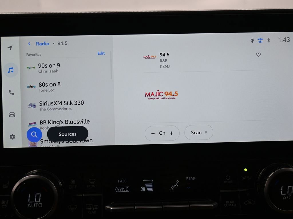 Certified 2025 Toyota Highlander LE image 23