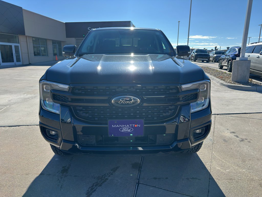Used 2025 Ford Ranger Lariat w/ Black Appearance Package image 8
