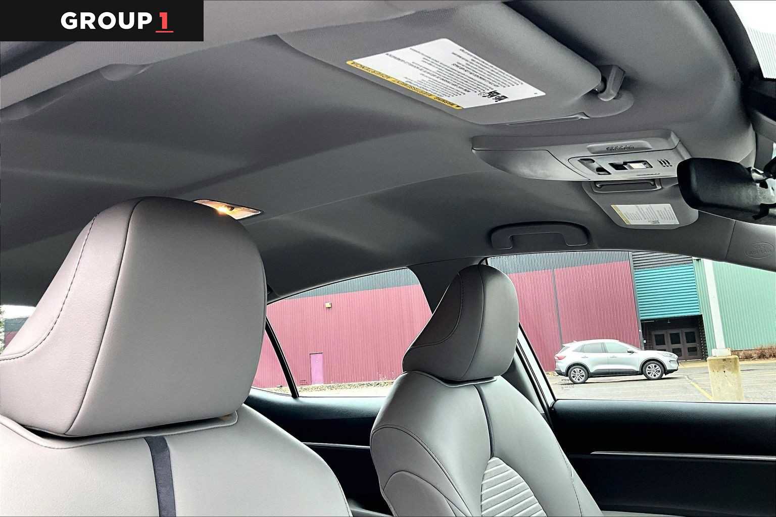 Used 2024 Toyota Camry SE AWD/4WD image 14