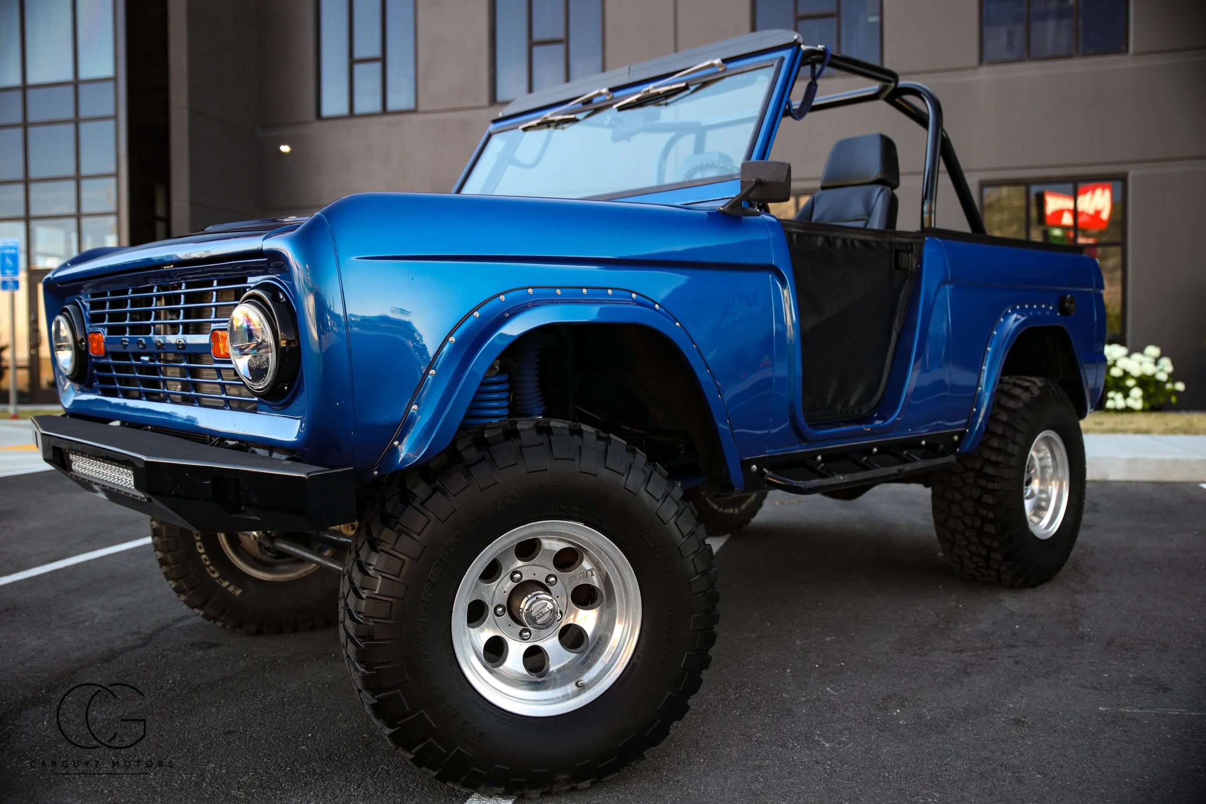 Used 1993 Ford Bronco AWD/4WD image 2