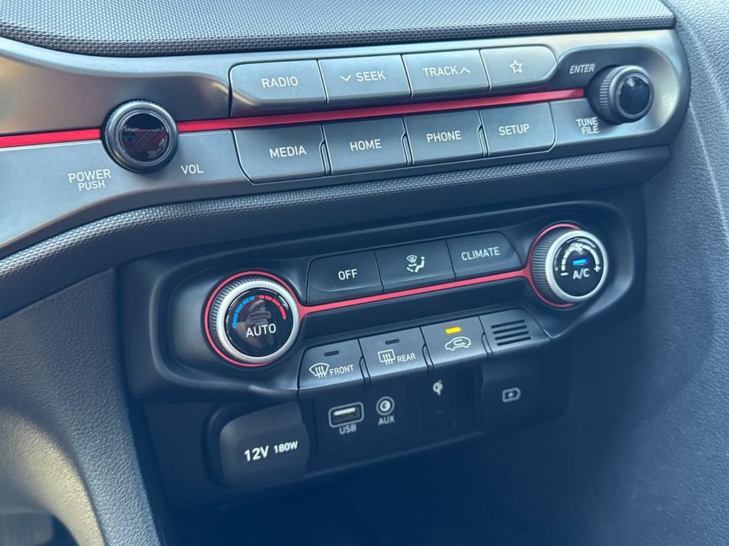 Used 2019 Hyundai Veloster 2.0 Premium FWD image 31